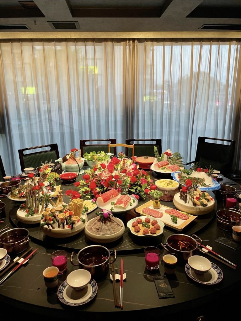 Feast 17b4967b0e804058c5d91d1d29224763