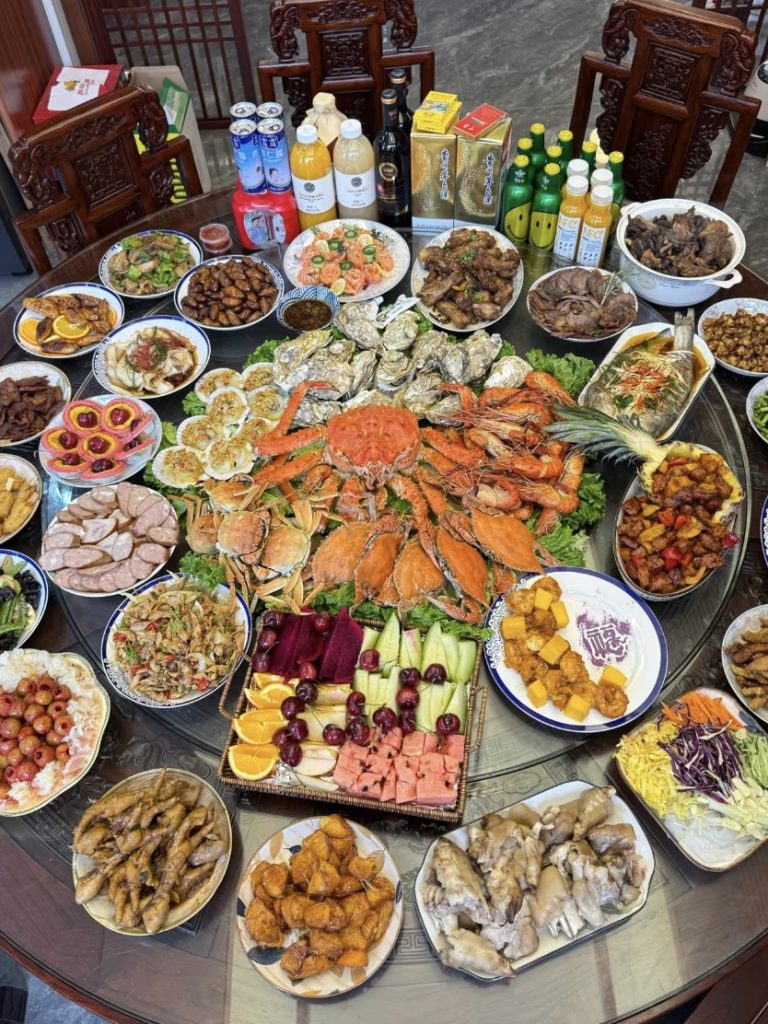 Feast 95053a446747508f77cb6bd73f26bd07